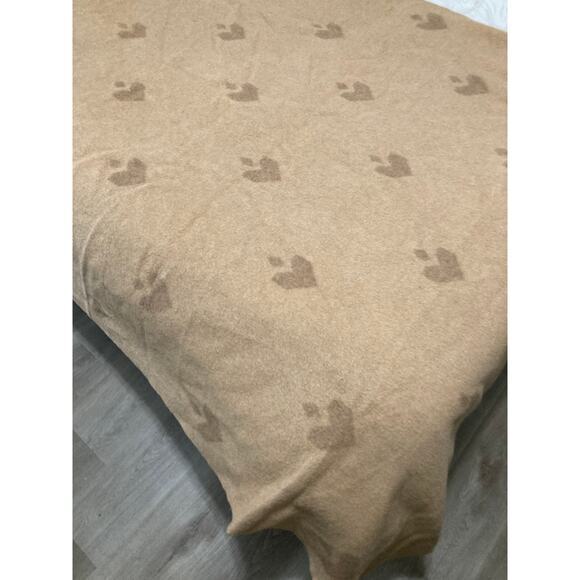 Vintage Heart Pattern Fleece Throw Blanket 80 x 58” Beige - Picture 2 of 9
